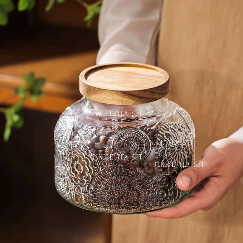Food Storage Jars With Wooden Lids - Стеклянная банка для хранения с тиснением